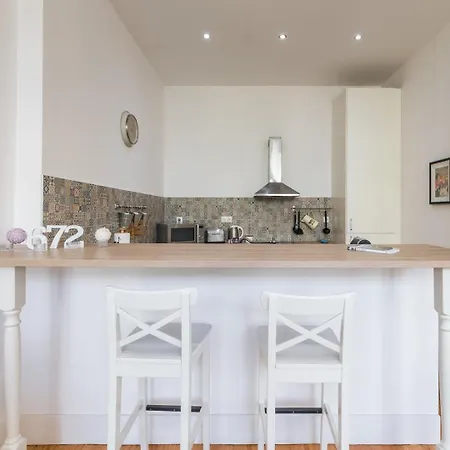 Guestready - Cityscape Coastal Flat Apartment Porto