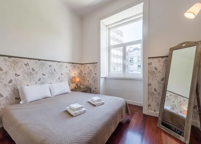 Guestready - Cityscape Coastal Flat * Porto